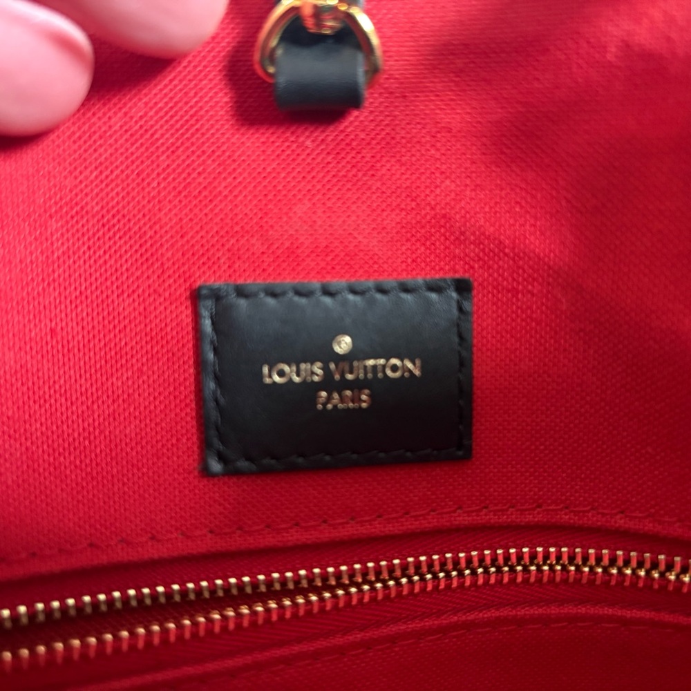 Louis Vuitton On The Go MM Canvas Tote with Red Interior - Picture 6 of 12
